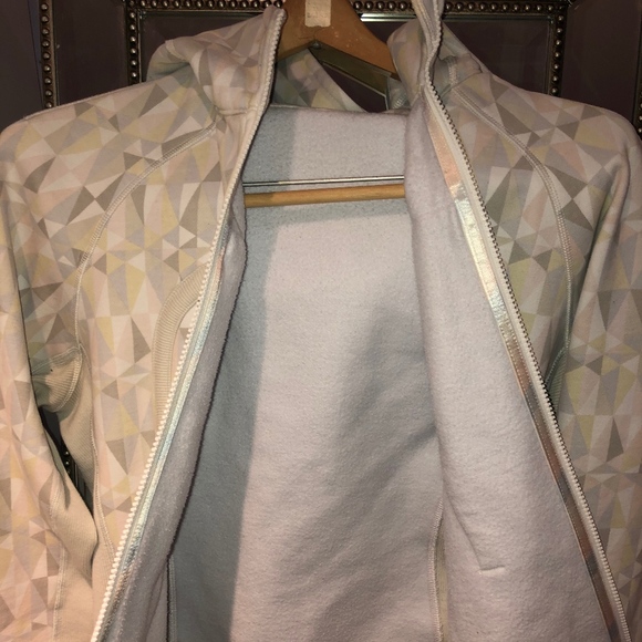 Lululemon Zip Up Hoodie Sweater - Picture 2 of 4